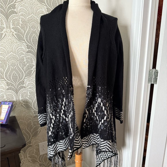 Knox Rose Sweaters - Knox Rose Black and White Open Front Cardigan